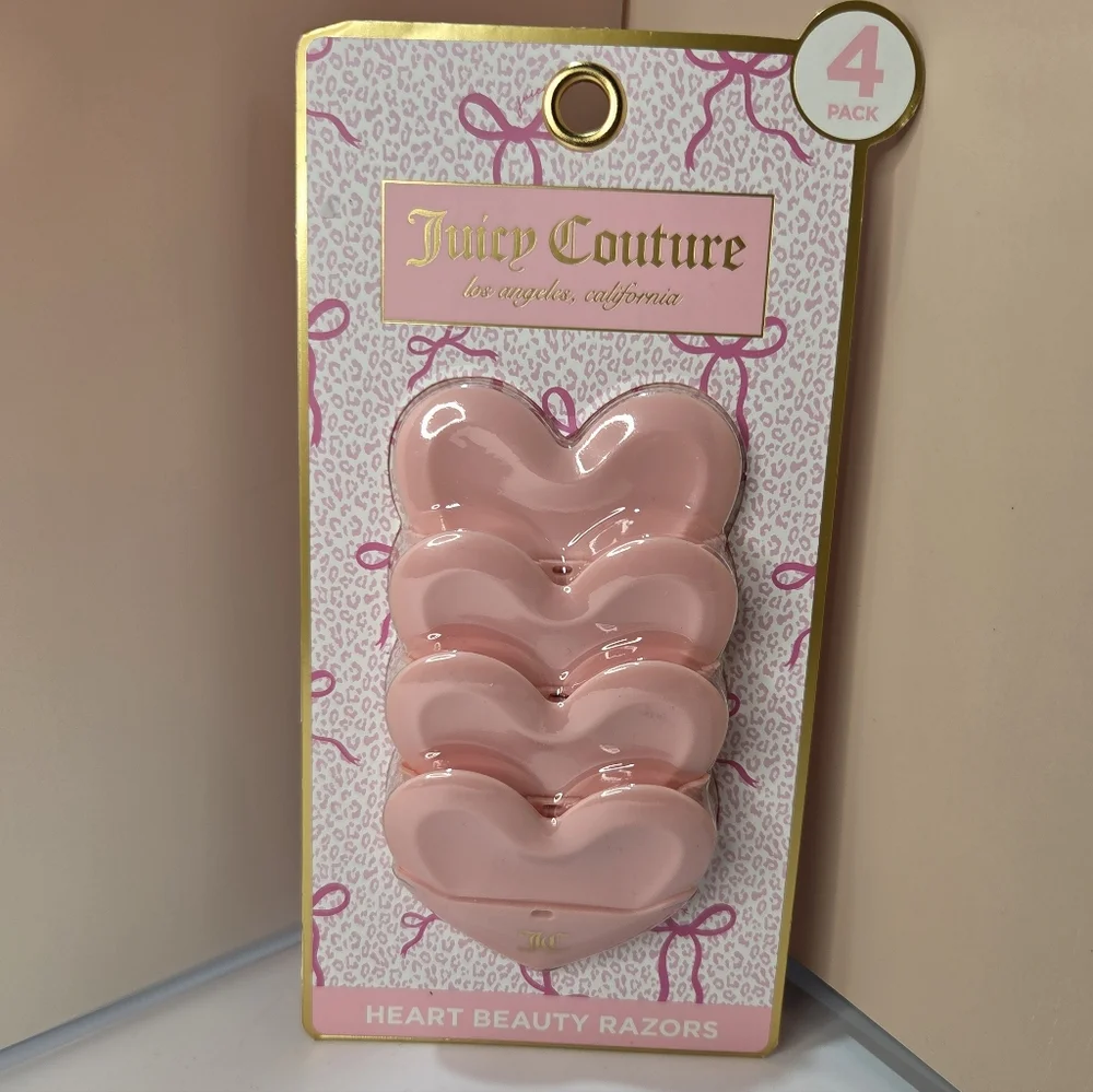 💕▪️Juicy Couture▪️ Pink Heart  Set Of 4 Beauty Razors Set